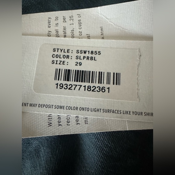 AG Jeans Prima Ankle Cigarette Jean in a blue-grey. NWT. SZ 29 - Picture 5 of 6